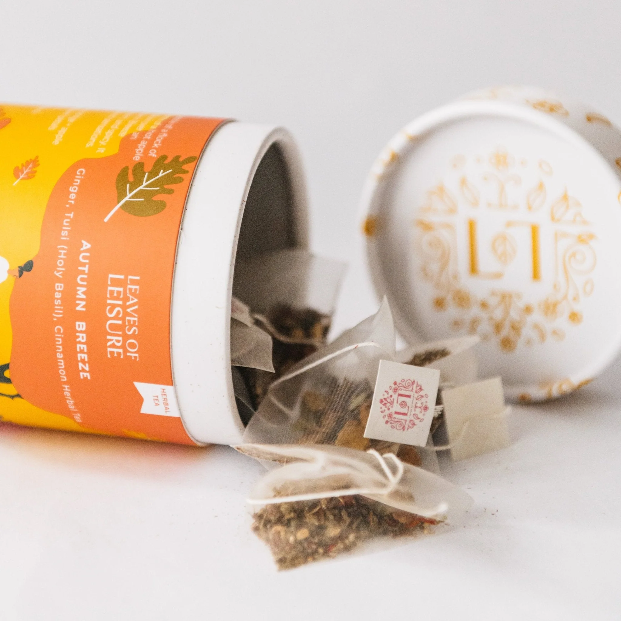 Leaves of Leisure Autumn Breeze Herbal Tea - Image 3