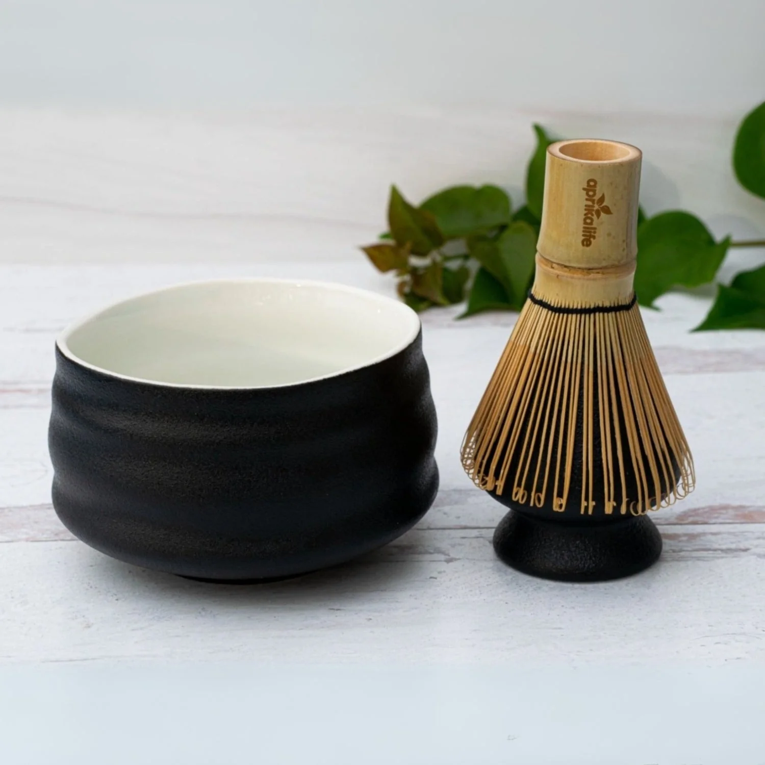 Aprika Life Black and White Ceramic Matcha Bowl - Image 5