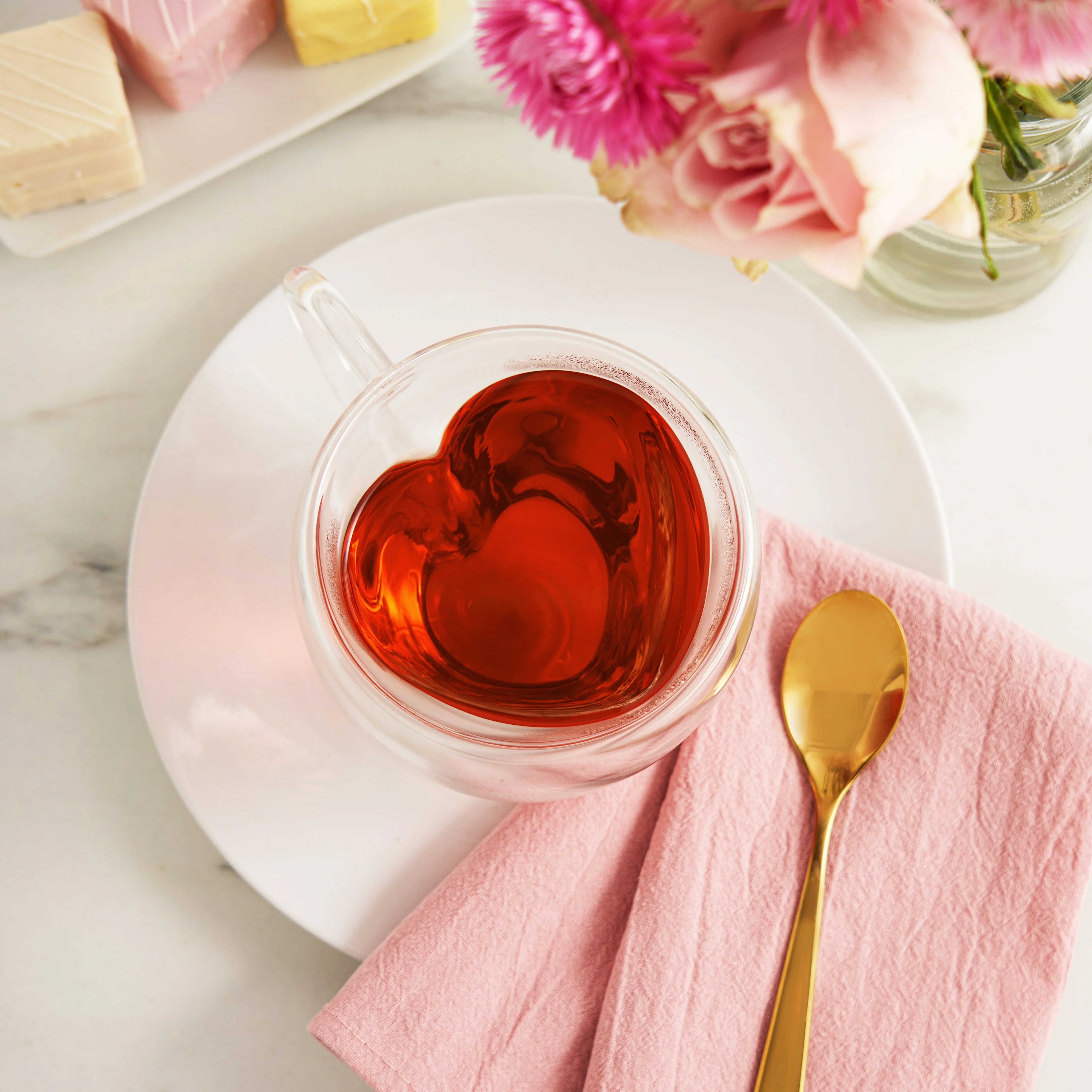 Pinky Up Kendall Heart Double Walled Glass Tea Mug - Image 3