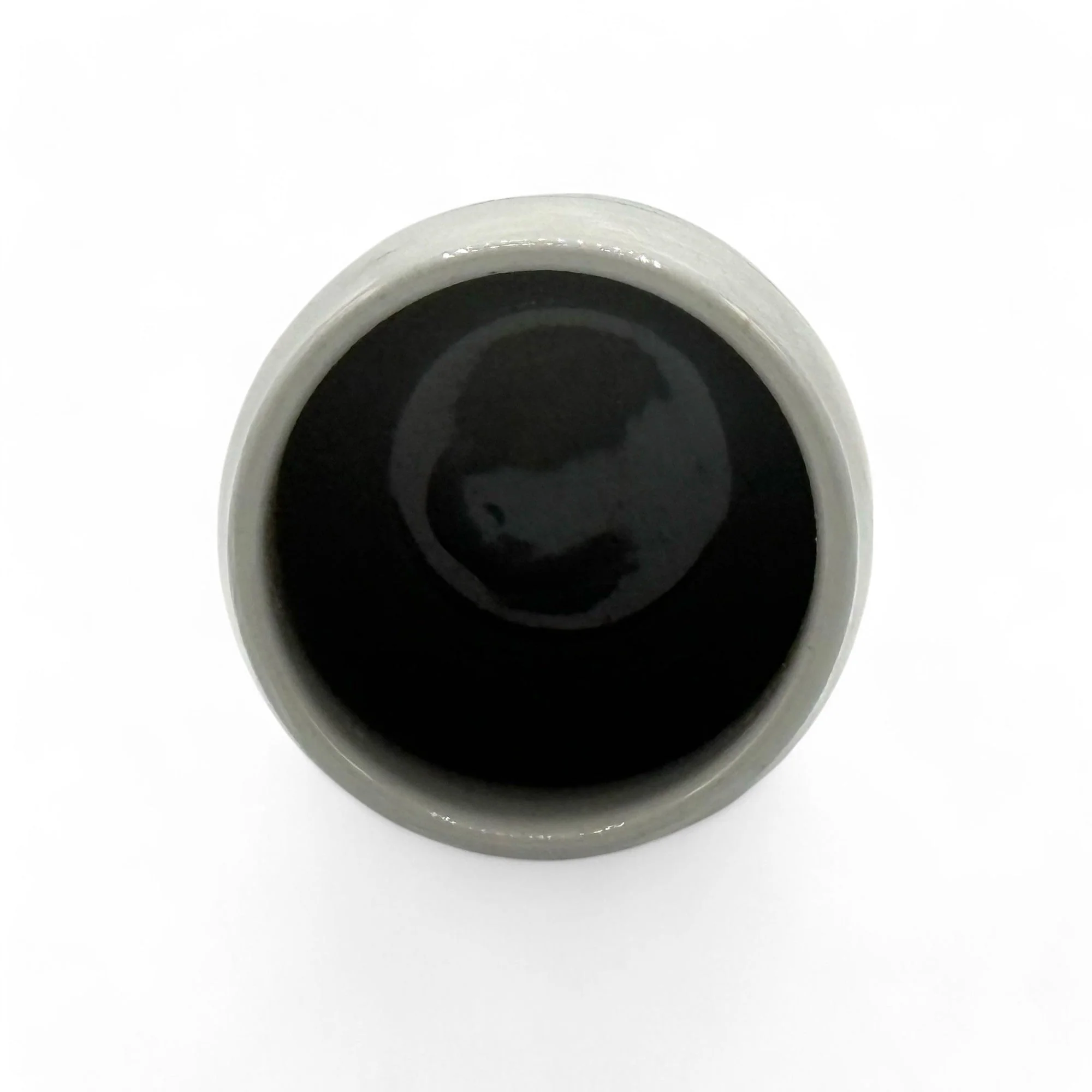 Inoue Tea Shirohake Naruto Gray Mino-yaki Yunomi - Japanese Teacup - Image 4